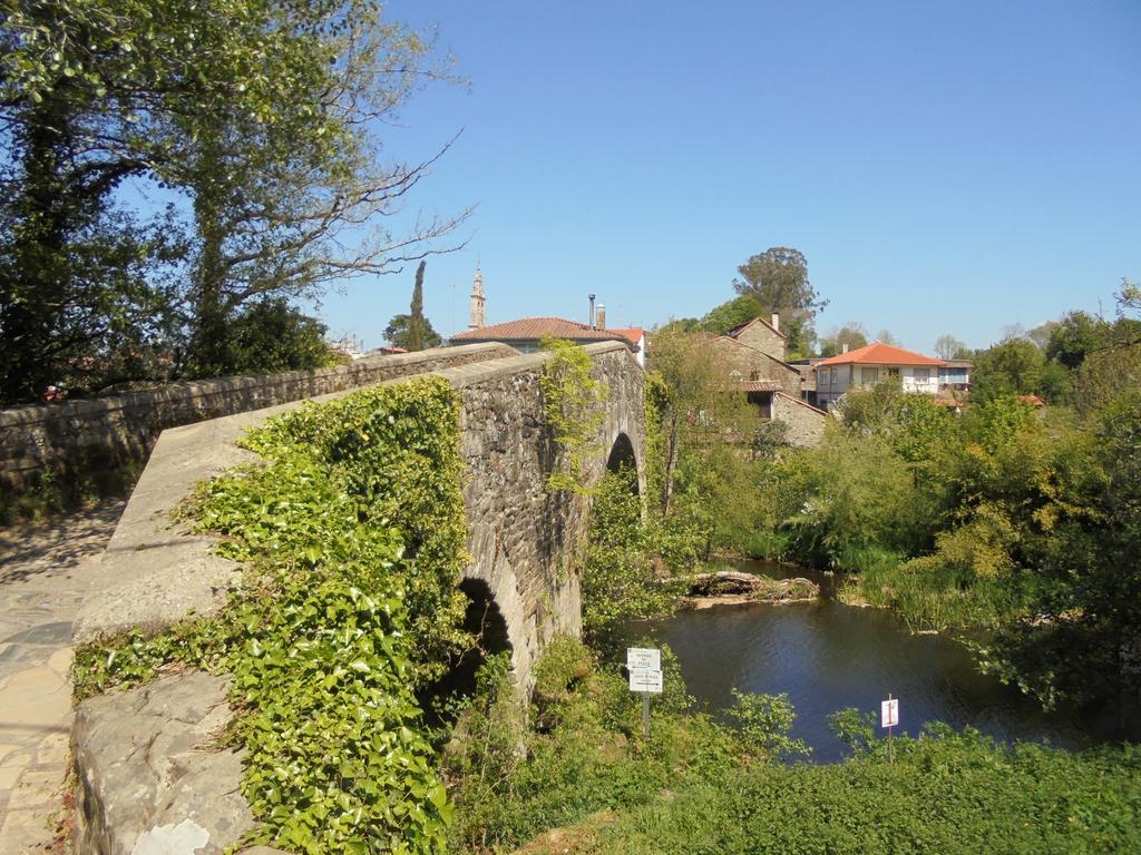 Casa Saleta Pensionat Melide Exteriör bild